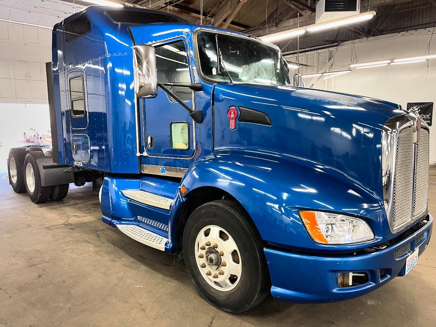 Semi Semi